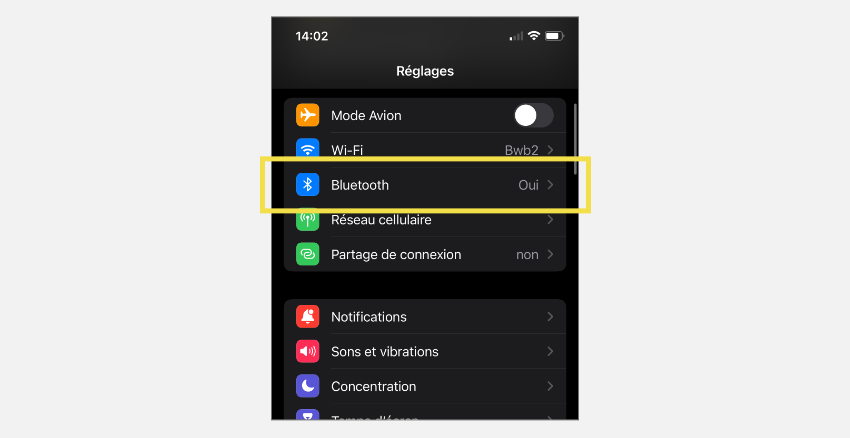 Sur votre appareil mobile, allez dans vos paramètres Bluetooth et assurez-vous que votre montre Fitbit est connectée par Bluetooth.